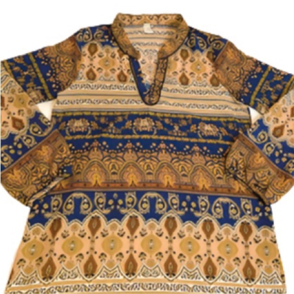 Paper Crane Medallion Print Long Sleeve V-Cut Neckline Tunic - Size M - Picture 4 of 6